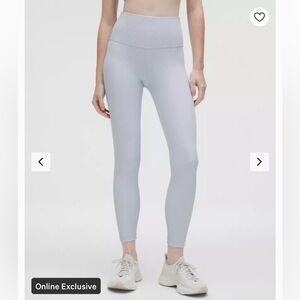 NWT!🍋🍋Lululemon 3D Jacquard Diamond Train HR Tight 25”🍋🍋. Size 8.